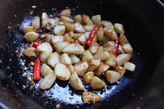 麻辣土豆快的做法步骤：6
