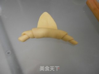 牛角面包的做法步骤：7