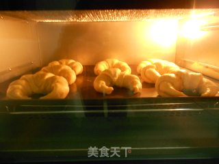 牛角面包的做法步骤：10