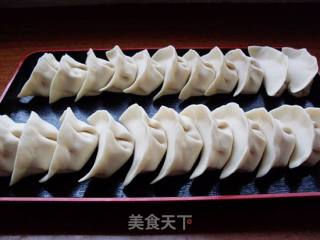 冰花煎饺的做法步骤：12