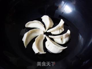 冰花煎饺的做法步骤：13