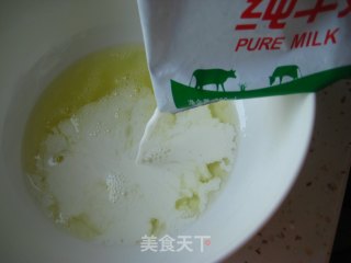 炒鲜奶的做法步骤：3
