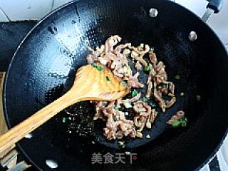 土豆洋葱炒肉丝的做法步骤：4