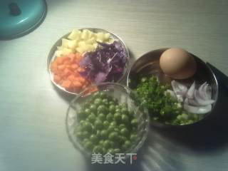 五彩什锦焖饭——电饭锅的潜力无限的做法步骤：2