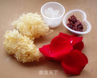 甜品~玫瑰佳人的做法步骤：1