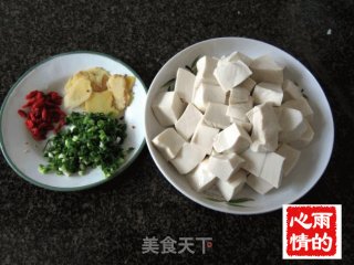 鲫鱼豆腐汤的做法步骤：1