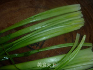 蒜香豆腐炒肉丝的做法步骤：3