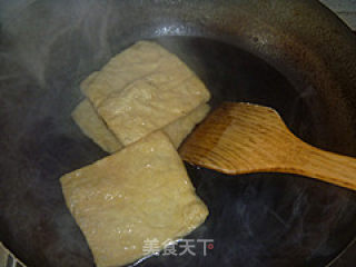 蒜香豆腐炒肉丝的做法步骤：4