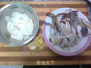 梭子蟹炒年糕——宴客菜轻松炒的做法步骤：1