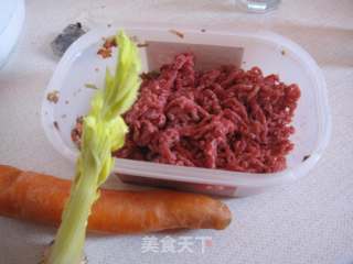 三鲜牛肉丸的做法步骤：1