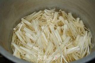 凉拌金针菇黄花菜的做法步骤：5