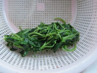 春季时令菜——拌马兰头的做法步骤：5