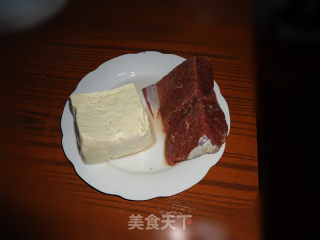 麻婆豆腐的做法步骤：1