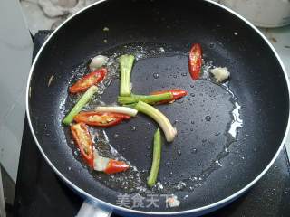 鸡蛋炒木耳的做法步骤：4