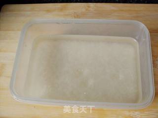 皮蛋瘦肉粥的做法步骤：1