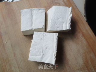 白滚豆腐的做法步骤：1