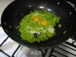 一道超超超下饭的家常菜--辣椒炒鸡蛋米（有点小辣哦!)的做法步骤：6