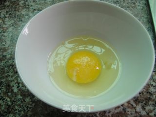 菠菜炒鸡蛋的做法步骤：2
