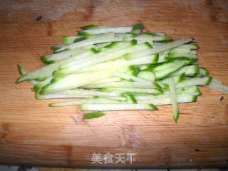 手擀面之“芝麻叶杂面条”的做法步骤：2