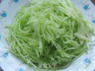 凉拌莴苣丝的做法步骤：2