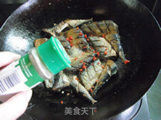 干煎秋刀—最简易的煎鱼的做法步骤：10