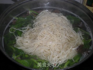 青菜牛肉面的做法步骤：11