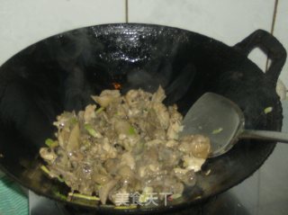 辣子鸡炒土豆的做法步骤：6