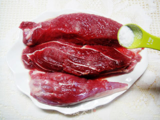 酱肉牛的做法步骤：2