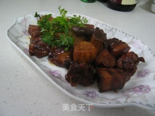 肉类百搭菜之第一搭--杏鲍菇搭上红烧肉的做法步骤：5