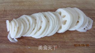 清炒莲藕的做法步骤：3