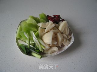 我的锅：热滋滋 辣呵呵 的美味菜--板鸭莴笋香锅的做法步骤：3