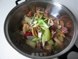 我的锅：热滋滋 辣呵呵 的美味菜--板鸭莴笋香锅的做法步骤：9