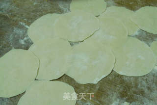 南瓜水饺的做法步骤：1