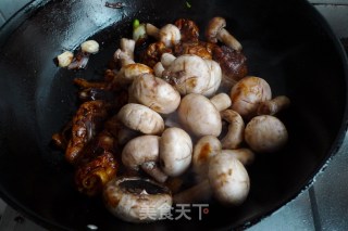 山珍烧鸡腿的做法步骤：9