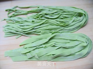 超详图解教你做手擀面——菠菜面条的做法步骤：14