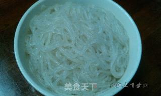白菜炒粉条的做法步骤：2