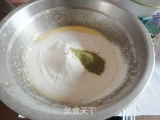 没有烤箱也可以做出美味蛋糕---电饭锅版抹茶蛋糕的做法步骤：6