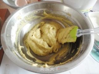 没有烤箱也可以做出美味蛋糕---电饭锅版抹茶蛋糕的做法步骤：7