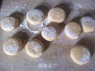 豆沙石榴包的做法步骤：3
