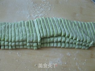 菠菜手擀面的做法步骤：5