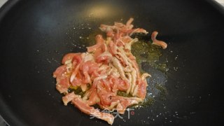 鱼香肉丝的做法步骤：4
