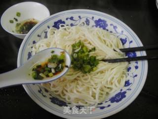 葱麻油拌面的做法步骤：6