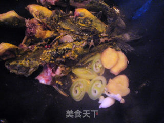 酸菜昂刺鱼的做法步骤：4
