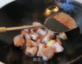 板栗烧寸排的做法步骤：9