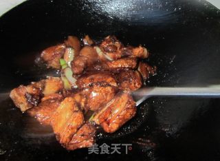 板栗烧寸排的做法步骤：10