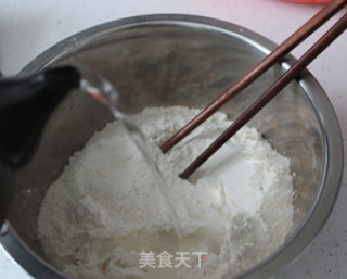 白菜盒子---我的面食第一秀的做法步骤：1