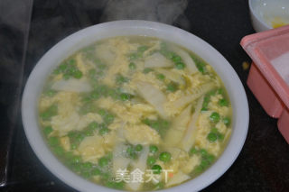 竹笋豌豆蛋花汤的做法步骤：8