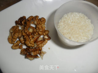 核桃米糊的做法步骤：1