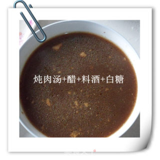 炖肉汤煨黄花鱼的做法步骤：5