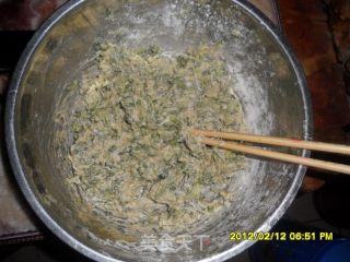 槐花饼的做法步骤：3